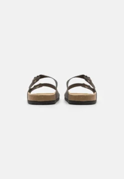 Pier One Sandaler - Brown 8 Pier One Sandaler - Brown -Boutique mote herrebutikk 9953051d70144aaea401a27e3d921921 scaled