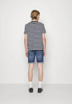 Pier One Jeansshorts - Dark Blue Denim -Boutique mote herrebutikk 995d90142f204dda92986e78844046e5 scaled