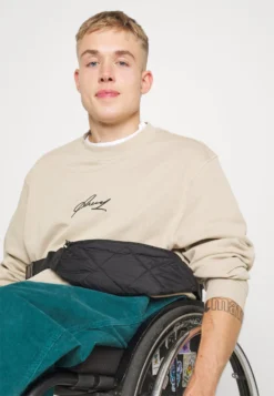 Pier One Sweatshirt - Tan -Boutique mote herrebutikk 9998c119a3924cb38accaa46e749df2e scaled