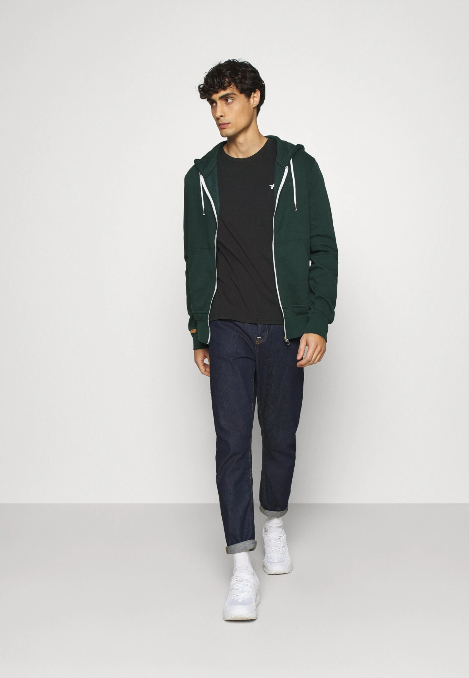 Pier One T-Shirts Med Print - Black 2 Pier One T-Shirts Med Print - Black - Bilde 2