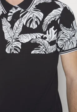 Pier One Yoke Mono- Poloskjorter - Black/White -Boutique mote herrebutikk 9a8d9cca97be4b81a142d25df7f7f6c2 scaled