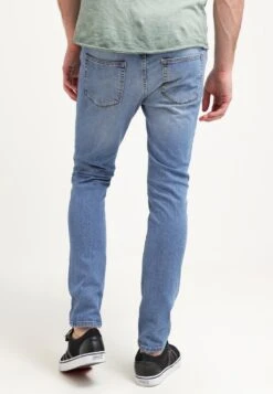 Pier One Jeans Slim Fit - Light Blue Denim -Boutique mote herrebutikk 9ce69a79e7f24d82919ce673ea1c8949