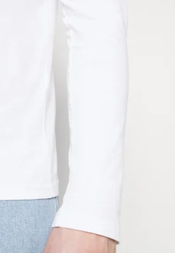 Pier One 5 Pack - Topper Langermet - White/Dark Blu/Grey -Boutique mote herrebutikk 9d88aebb7c354be39ebe9c5600cb43ac scaled