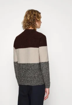 Pier One Strikkegenser - Multi Coloured -Boutique mote herrebutikk a3a82e64df50495bbbf307e9da12f910 scaled