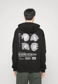 Pier One Wood Hoodie - Hoodie - Black -Boutique mote herrebutikk a45506dc600346f3a3e78f9952b0fe73 scaled