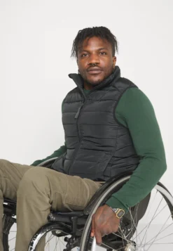 Pier One Vest - Black -Boutique mote herrebutikk a6287727bfd1418cabf8305da2875468 scaled