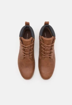 Pier One Høye Joggesko - Brown -Boutique mote herrebutikk a65e4ece91f14e98a1d7167257ed61e3 scaled
