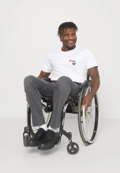 Pier One Jeans Straight Leg - Grey Denim 12 Pier One Jeans Straight Leg - Grey Denim -Boutique mote herrebutikk aa391ddaeb5b4eb88a37b8d011fe8892 scaled