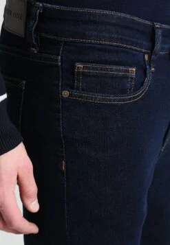 Pier One Basic - Jeans Straight Leg - Rinsed 9 Pier One Basic - Jeans Straight Leg - Rinsed -Boutique mote herrebutikk abcf0dd4e2f44f36b372d1a00b38a238