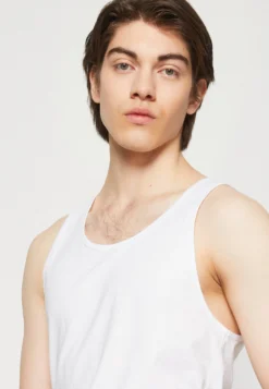 Pier One 3 Pack - Topper - White 11 Pier One 3 Pack - Topper - White -Boutique mote herrebutikk ada276f5a683415586ed41e8dd2e74cd scaled