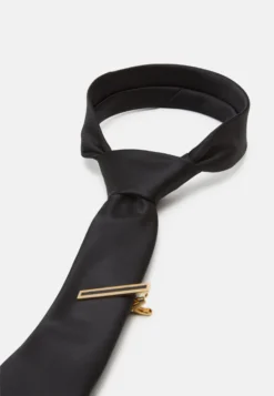 Pier One Set - Lommetørkle - Black 11 Pier One Set - Lommetørkle - Black -Boutique mote herrebutikk b01ba15170c04400bc215da586d5113c scaled