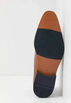 Pier One Leather - Pensko - Cognac -Boutique mote herrebutikk b33620ba8ab547529ee32df8e71ecc15 scaled