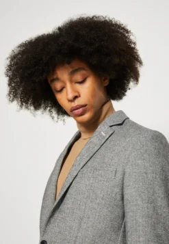 Pier One Dressjakke - Grey -Boutique mote herrebutikk b7742fdfbb644ae3b4a0eb5b6c9f5604 scaled