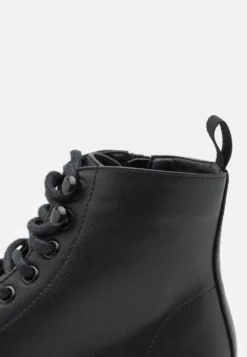 Pier One Unisex - Ankelboots - Black -Boutique mote herrebutikk b89144eeaa4c42d8881d12ca03a3a891 scaled