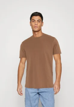 Pier One 7 Pack - T-Shirts - Red/Silver/Royal Blue -Boutique mote herrebutikk b9587192a5dd489fb0f00fb6cbd12bb1 scaled