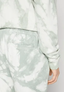 Pier One Shorts - Green -Boutique mote herrebutikk bbb1dcd533944ef5aa7e8fb222df3604 scaled