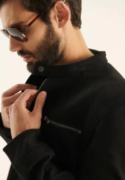 Pier One Imitert Skinnjakke - Black -Boutique mote herrebutikk c318a0e8153447d2817e0b0e74026954 scaled