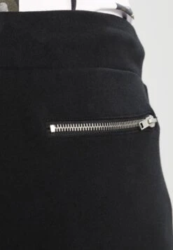 Pier One Biker Jogger - Joggebukse - Black 9 Pier One Biker Jogger - Joggebukse - Black -Boutique mote herrebutikk d14f4d3e23264a23856a525cf94a989d