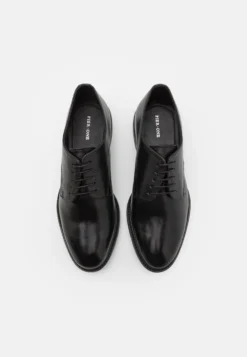 Pier One Leather - Snøresko - Black -Boutique mote herrebutikk d329b480fd9647fcb02de0ad52e20a04 scaled