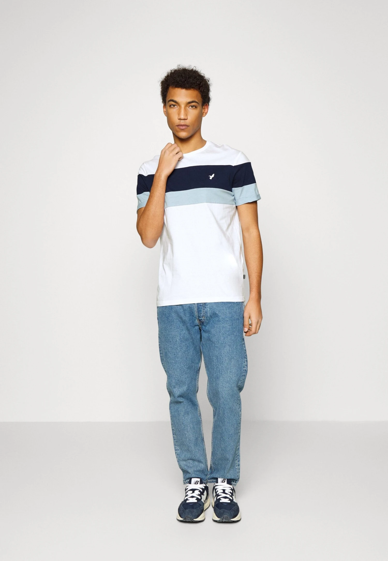 Pier One T-Shirts Med Print - White/Blue 2 Pier One T-Shirts Med Print - White/Blue - Bilde 2