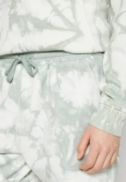 Pier One Shorts - Green -Boutique mote herrebutikk ddfcbbe17eeb496298c7947389116599 scaled