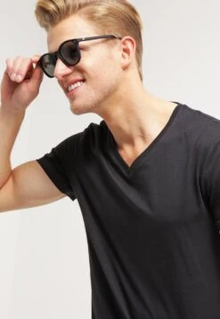 Pier One 2 Pack - T-Shirts - White/Black 9 Pier One 2 Pack - T-Shirts - White/Black -Boutique mote herrebutikk e073533816284d398e474fb2d3238a21