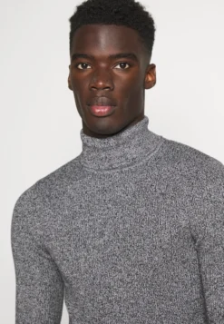 Pier One Muscle Fit Turtle - Strikkegenser - Mottled Grey -Boutique mote herrebutikk e3c882d2274c45af8a9f7df902604a5f scaled