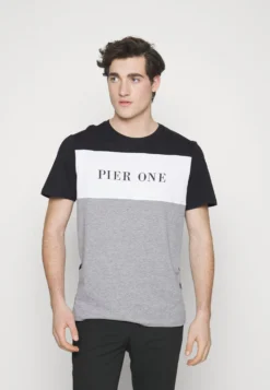Pier One T-Shirts Med Print -Black