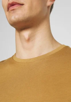 Pier One 5 Pack - T-Shirts - Brown/White/Black -Boutique mote herrebutikk e6d788f84bb349b1a0ea875ccf85985b scaled