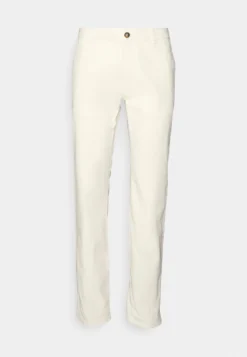 Pier One Chinos - White -Boutique mote herrebutikk e7de3f13a9e649b58ce9f17abe4187e3 scaled