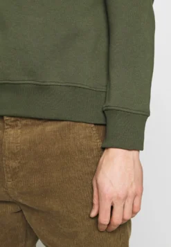 Pier One 2 Pack - Sweatshirt - Khaki/Black -Boutique mote herrebutikk e8798e2b4496495bb57d084d4047e2b7 scaled