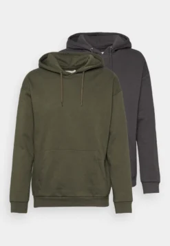 Pier One 2 Pack - Hoodie - Olive/Grey -Boutique mote herrebutikk e9b77bcede62405a96690341784f3595 scaled