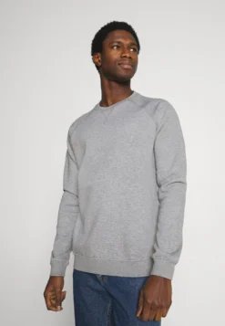 Pier One 3 Pack - Sweatshirt - Bordeaux/Black/Grey -Boutique mote herrebutikk f0211c1816ed4647bcf0610382b82d81 scaled