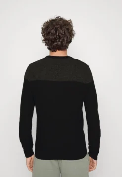 Pier One Strikkegenser - Green/Black 8 Pier One Strikkegenser - Green/Black -Boutique mote herrebutikk fa38a61f07f247a0b7893314c7d357aa scaled